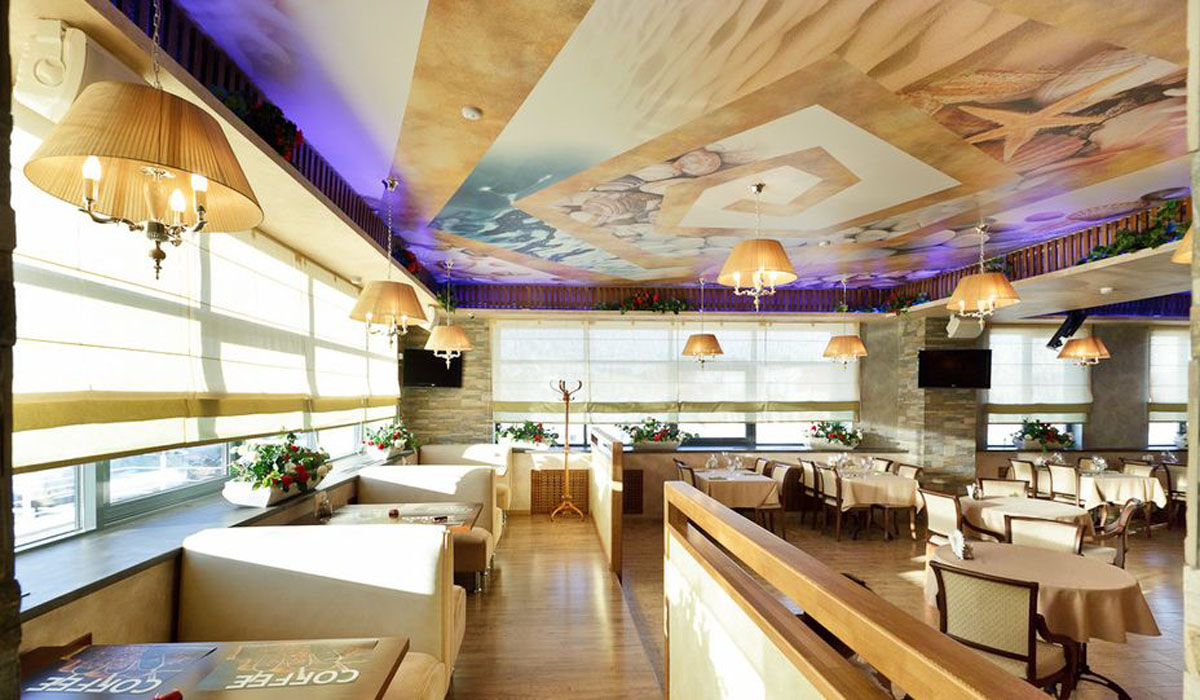 Зал на 100 человек — Сирокко