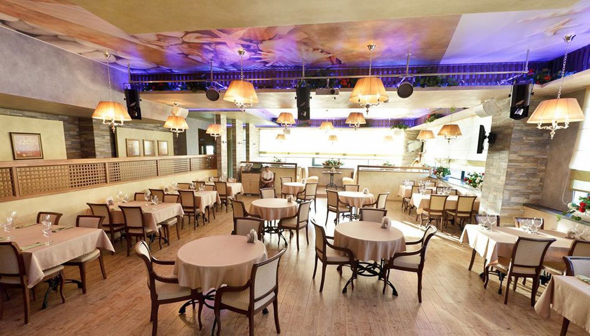 Зал на 100 человек — Сирокко