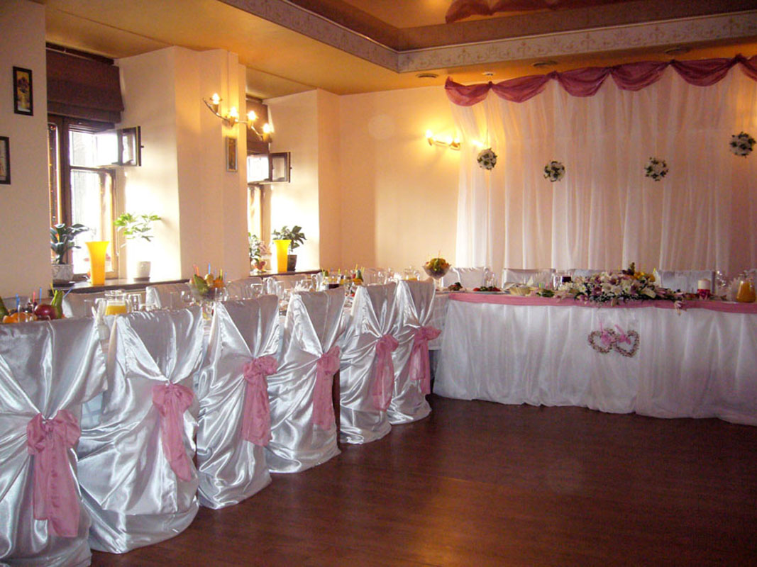 Основной зал — Демидовъ