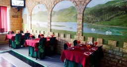 Основной зал