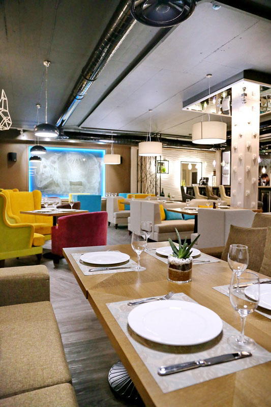 Основной зал