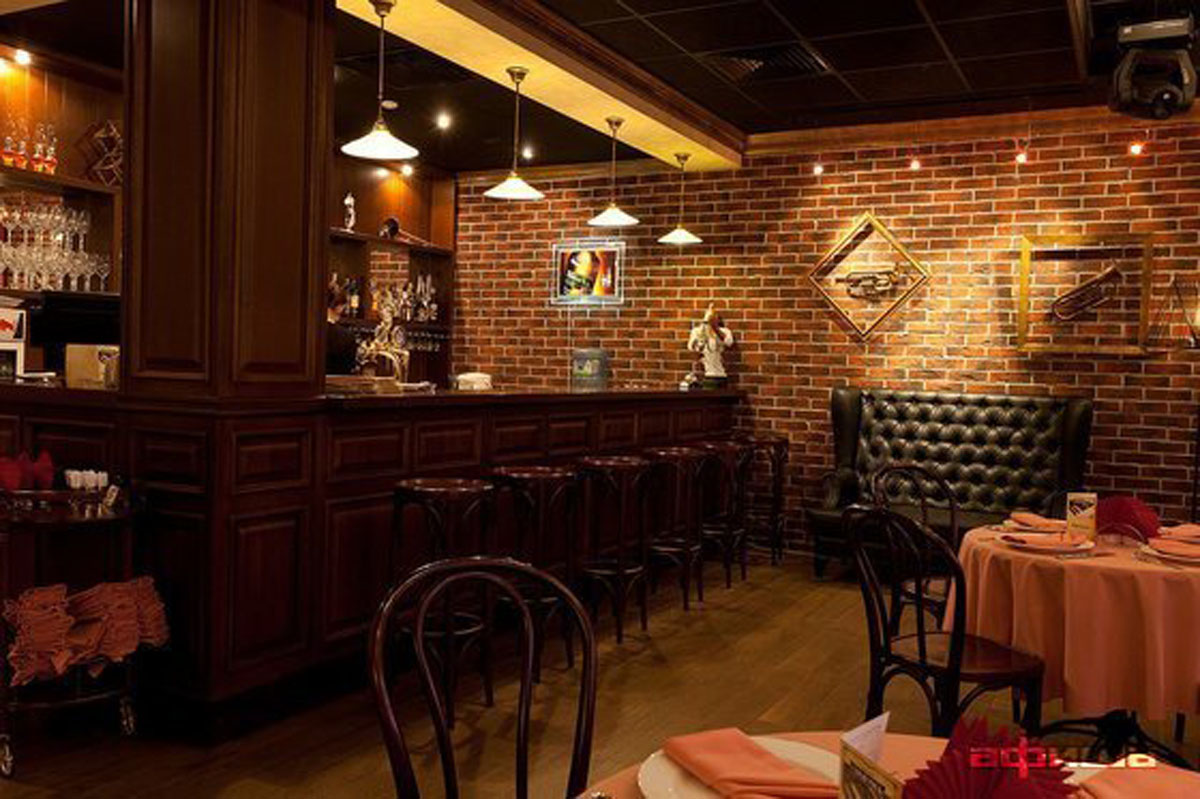 Основной зал — Старый рояль