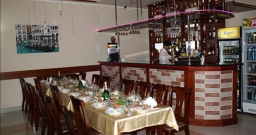 Основной зал