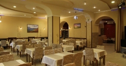 Основной зал — интерьер зала