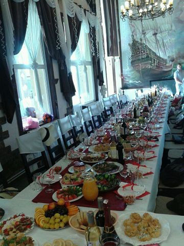 Основной зал — Тортуга