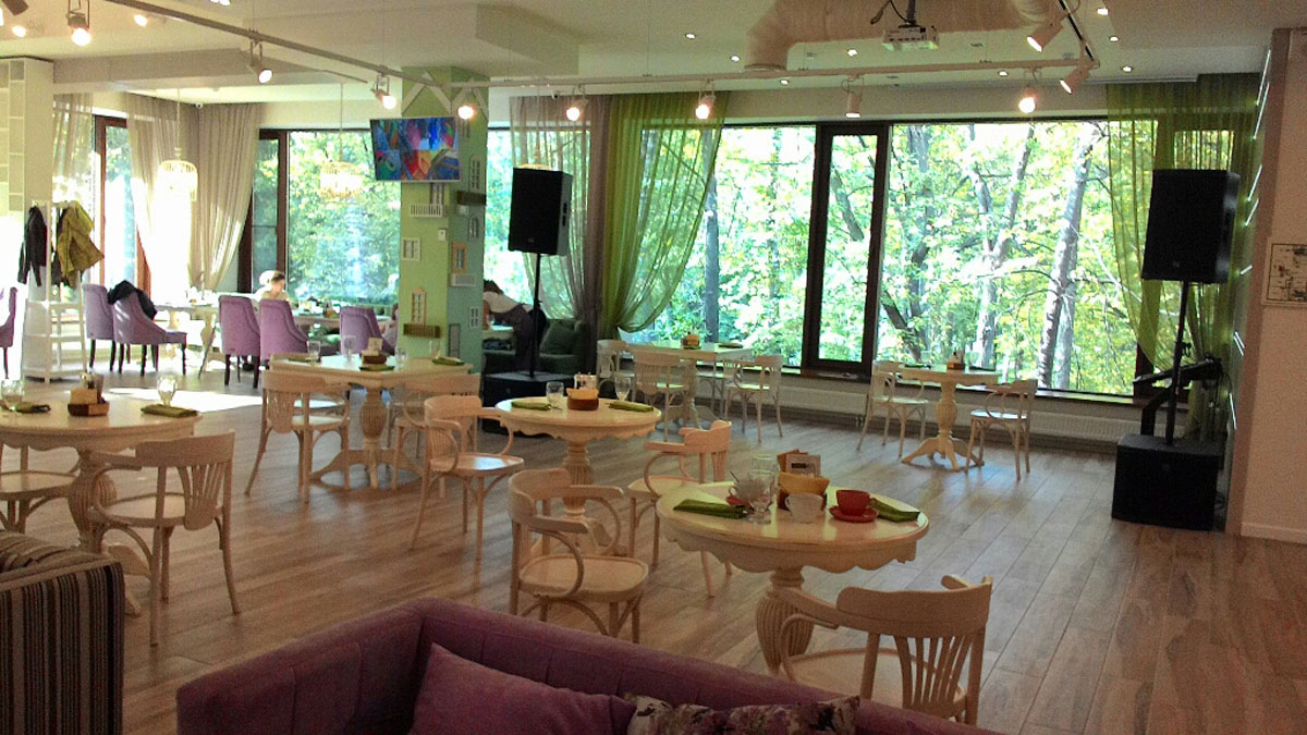 Основной зал — Густав Кафо