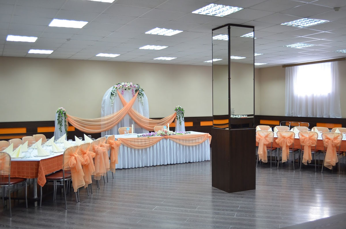 Зал на 80 человек — Кафе-столовая Веста