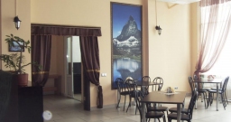 Основной зал