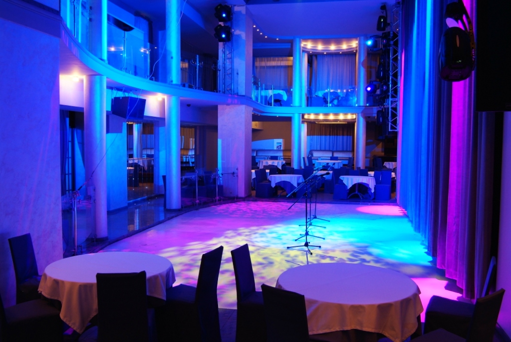 Банкетный зал    1 этаж — Банкетный зал Monplaisir