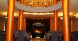 Каминный зал     1 этаж — интерьер зала