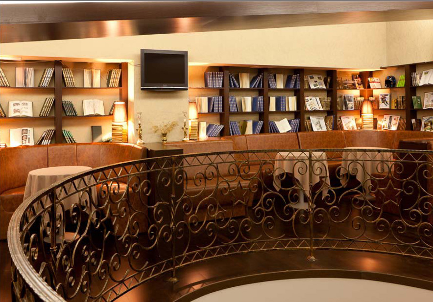 Книжный зал       3 этаж — Банкетный зал Monplaisir