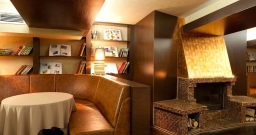 Книжный зал       3 этаж — интерьер зала