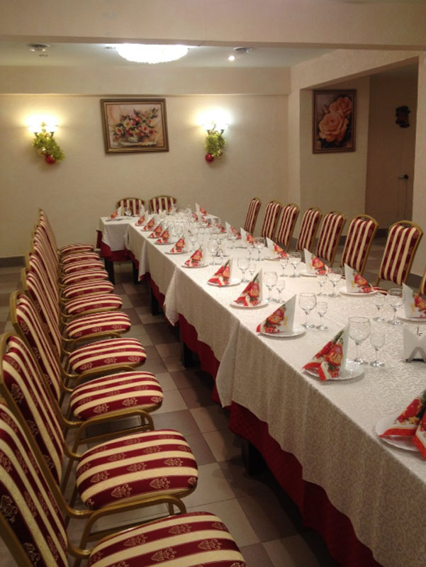 Основной зал — Астория