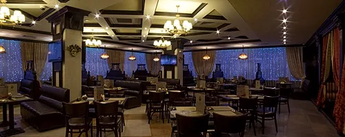 Зал на 160 человек — Брассерия, Казань