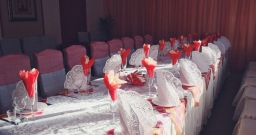 Основной зал — интерьер зала