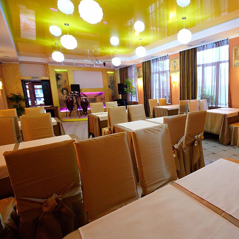 Основной зал — Queen Cake