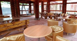 Основной зал