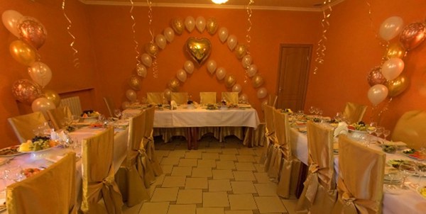 Логотип Queen Cake