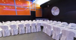 Основной зал