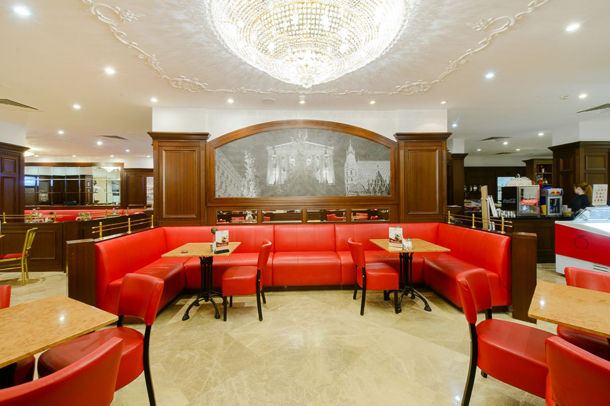 Основной зал — Венское кафе