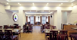 Основной зал