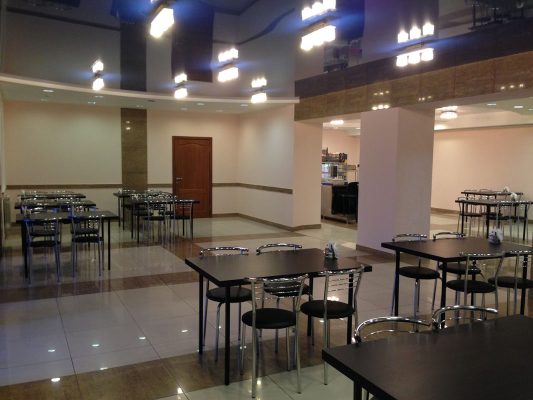 Основной зал — банкетный зал Олвик, фото