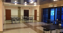 Основной зал