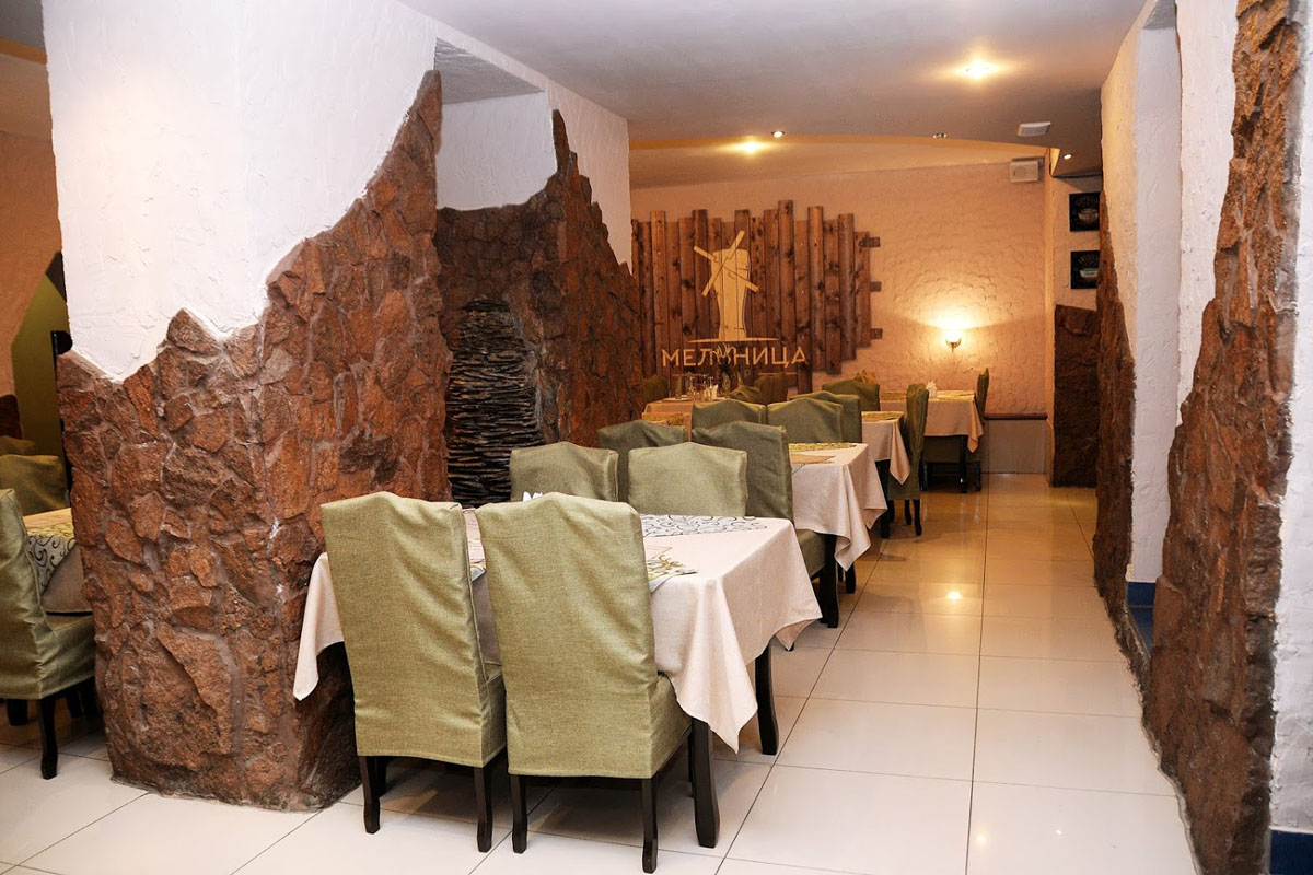 Зал на 50 человек — Кафе -бар МЕЛЬНИЦА