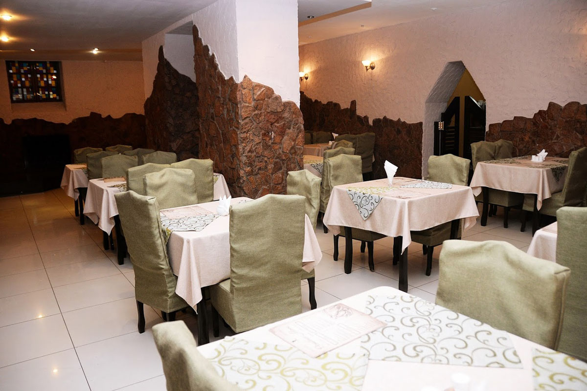 Зал на 50 человек — Кафе -бар МЕЛЬНИЦА