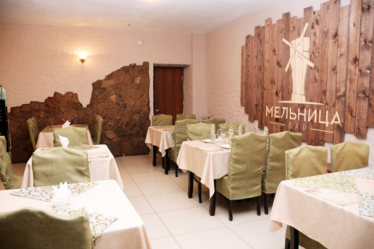 Зал на 50 человек — Кафе -бар МЕЛЬНИЦА