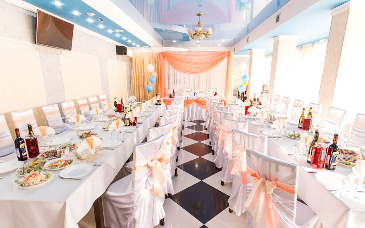 Кафе Любава  — Банкетный зал, фото банкетного зала