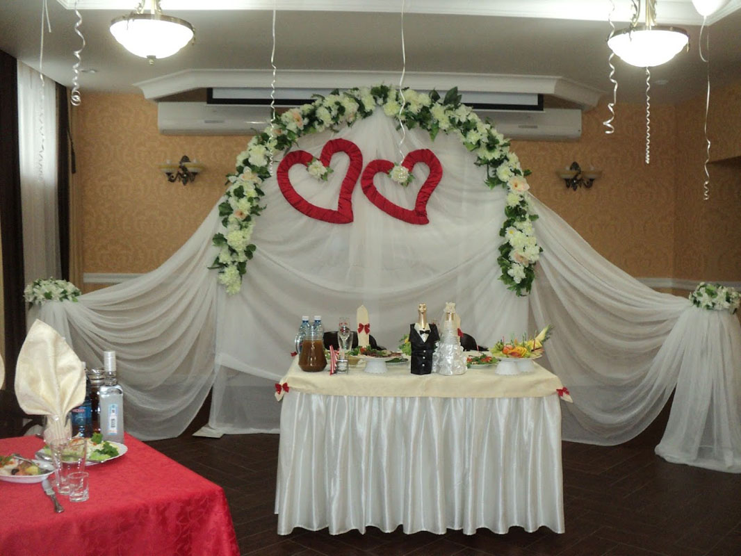 Основной зал — Уютная