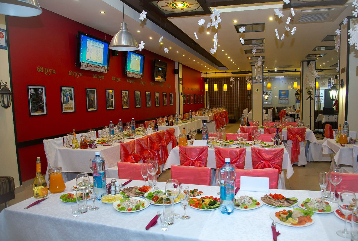 Основной зал — Cafe Prego