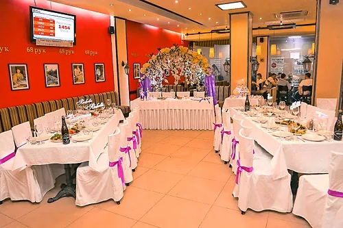 Основной зал — Cafe Prego