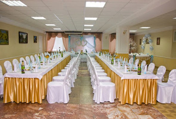 Логотип Family Hall