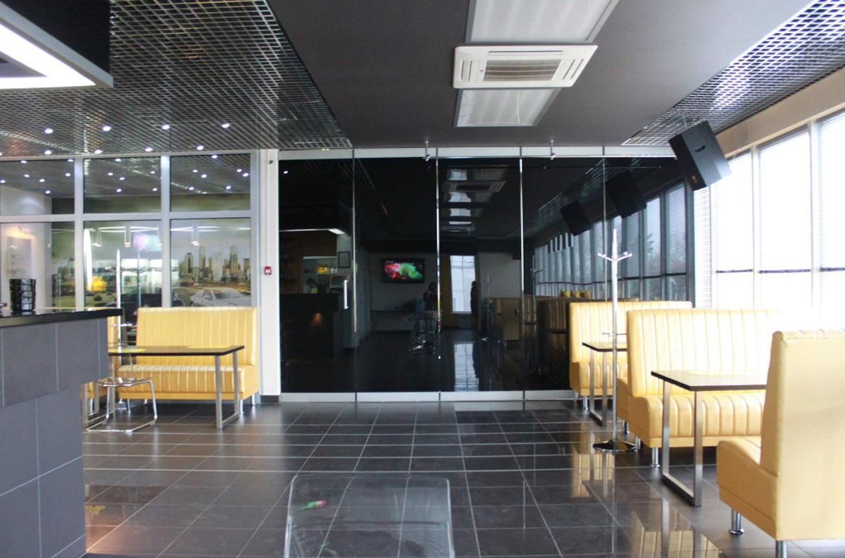 Основной зал — Кафе Рэн