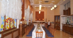 Основной зал