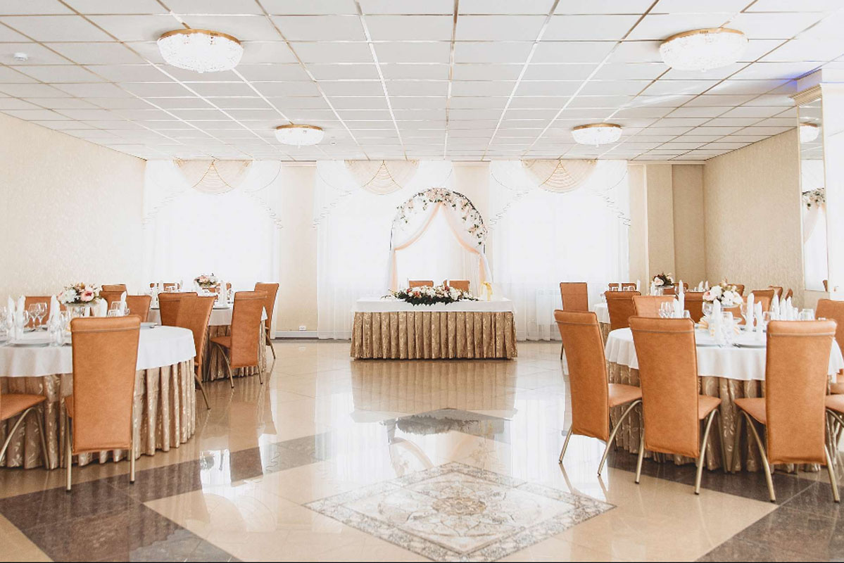 Зал на 200 человек — Валенсия на Габишева