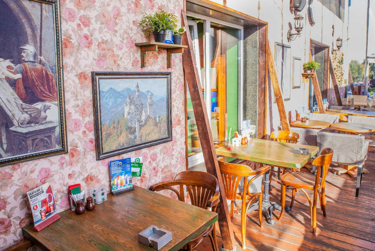 Основной зал — Clever Irish Pub