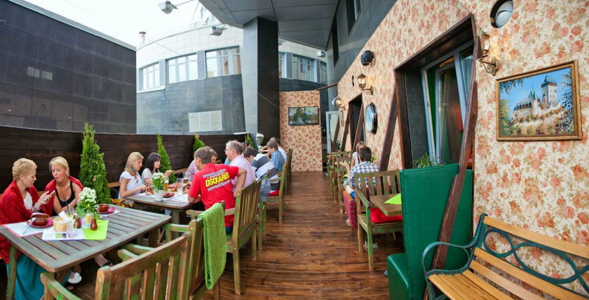 Основной зал — Clever Irish Pub