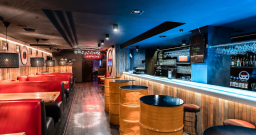 Караоке-зал