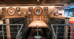 Караоке-зал