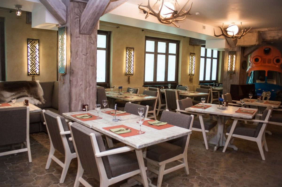 Ресторан Экспедиция — Основной зал, фото банкетного зала