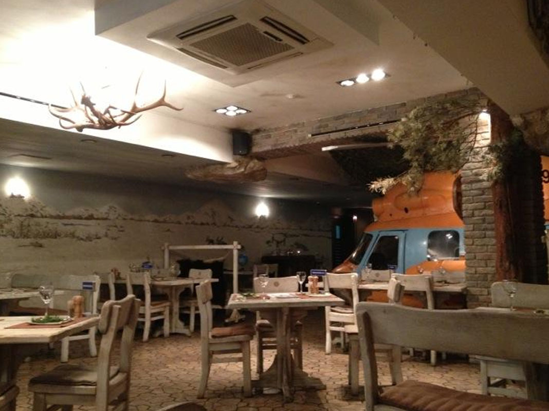 Основной зал — Ресторан Экспедиция