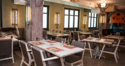 Основной зал