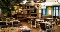 Основной зал