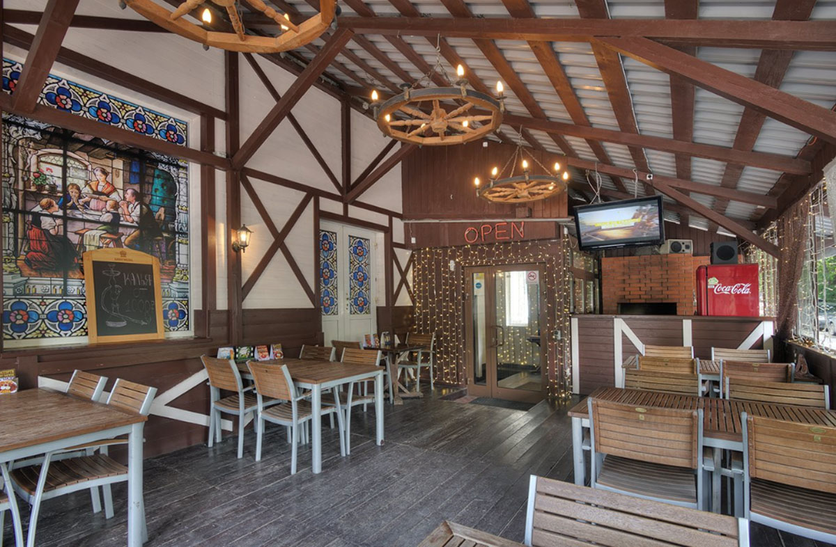 Основной зал — Мюнхенский дворик