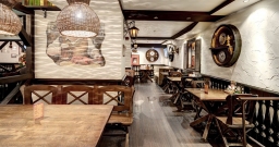 Основной зал