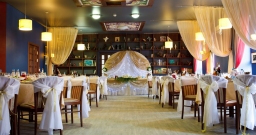 Основной зал