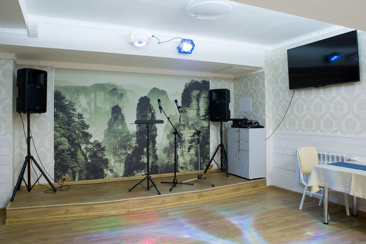 Банкетный зал на 25 человек — фото 3